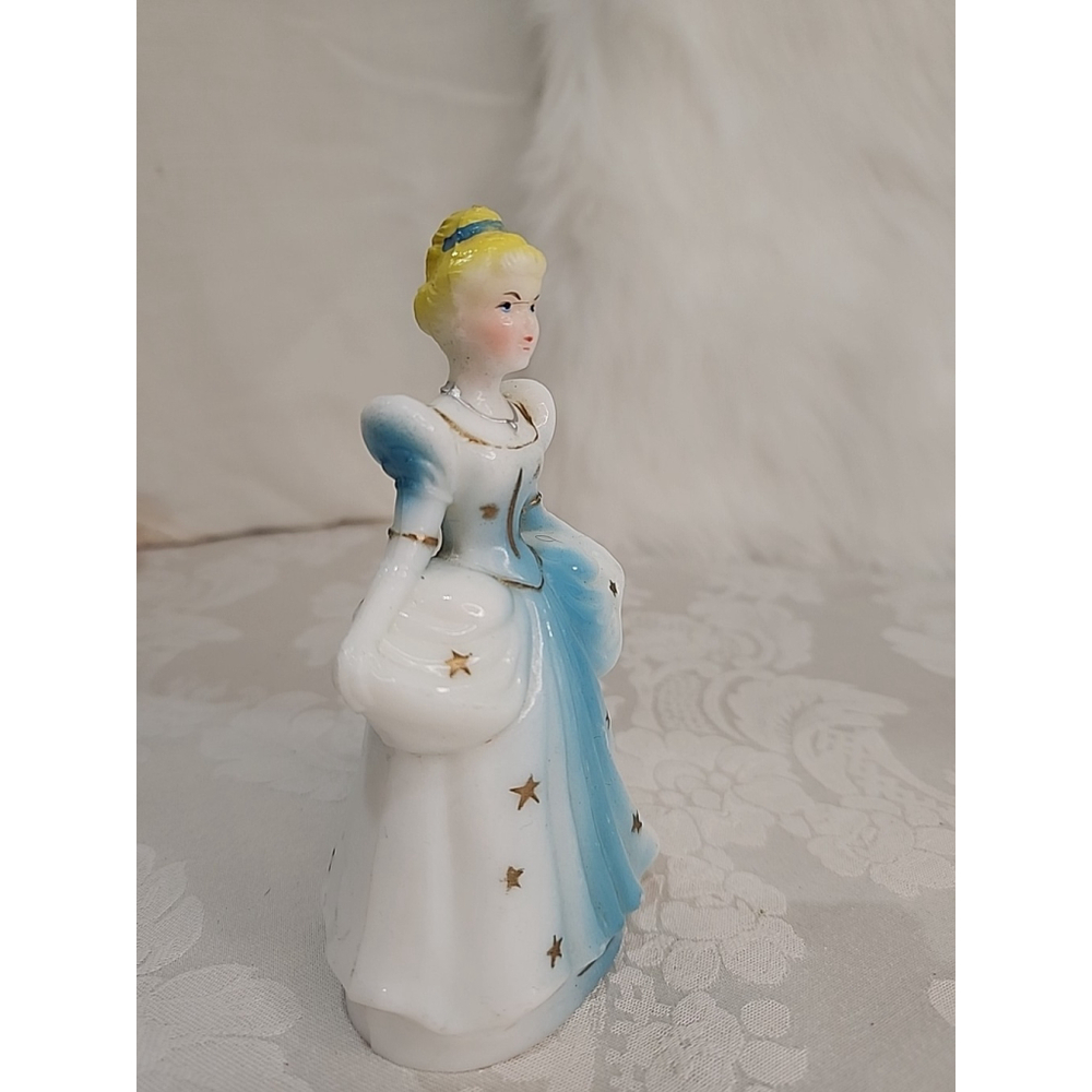 Vintage DISNEY 1960 Japan CINDERELLA Cake Topper,plastic Figurine 5.5" Tall - Picture 12 of 12